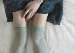Why Are My Legs Cold From The Knee Down?