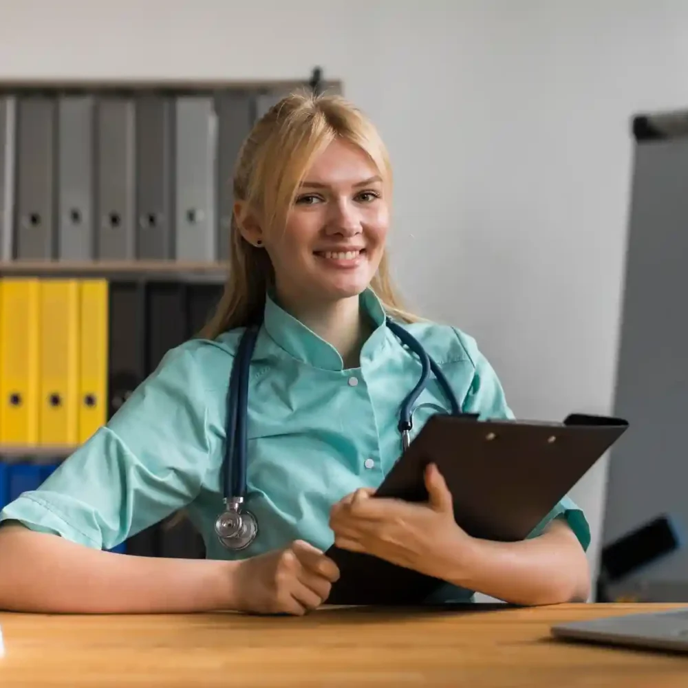 How To Transition to A Career in Nursing: A Guide for Aspiring Healthcare Professionals